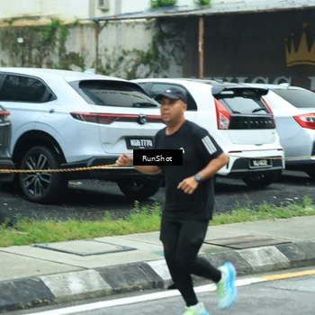 Runner Photo 8629593