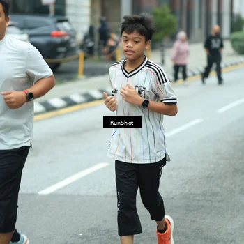 Runner Photo 8629651