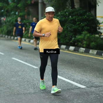 Runner Photo 8629765