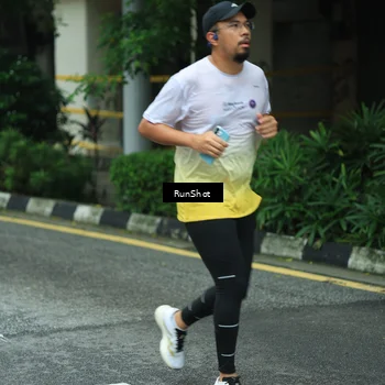 Runner Photo 8629848