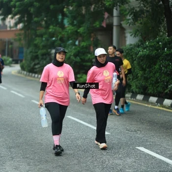 Runner Photo 8629849