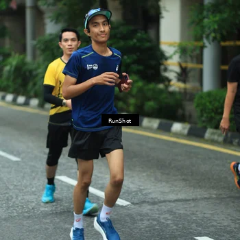 Runner Photo 8629873