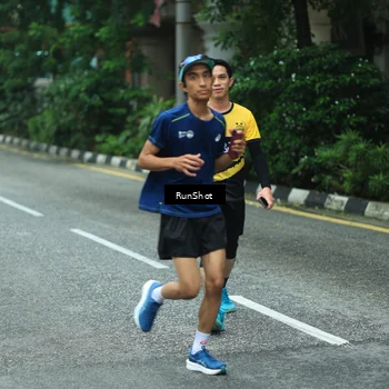 Runner Photo 8629874