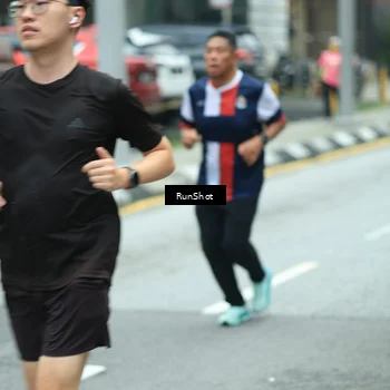 Runner Photo 8629898