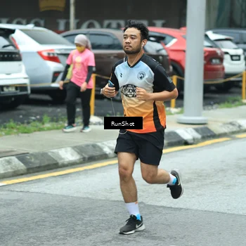 Runner Photo 8629921