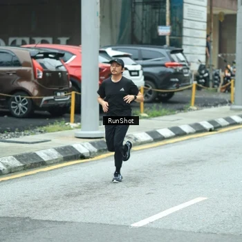 Runner Photo 8629947