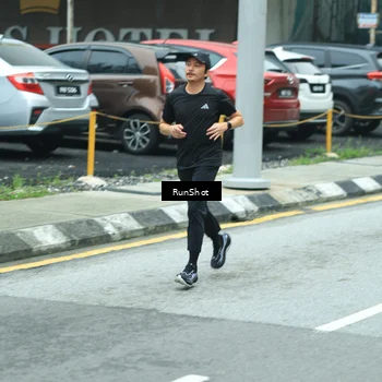 Runner Photo 8629954