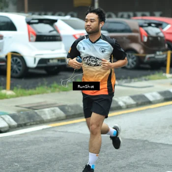 Runner Photo 8629955