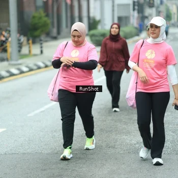 Runner Photo 8630002
