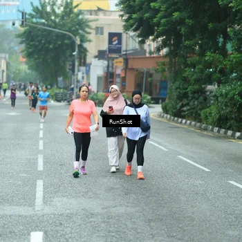 Runner Photo 8630023