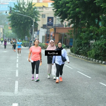 Runner Photo 8630026