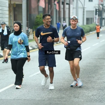 Runner Photo 8630035