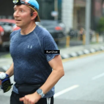Runner Photo 8630040