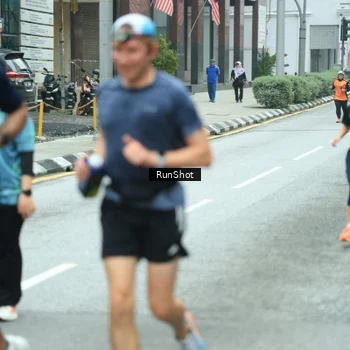 Runner Photo 8630045