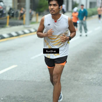 Runner Photo 8630059