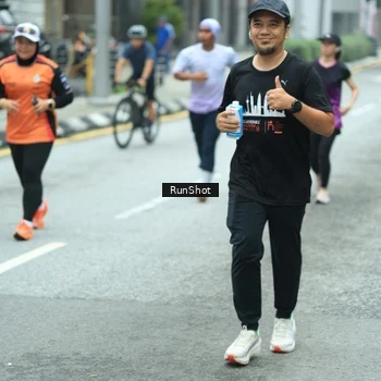 Runner Photo 8630080