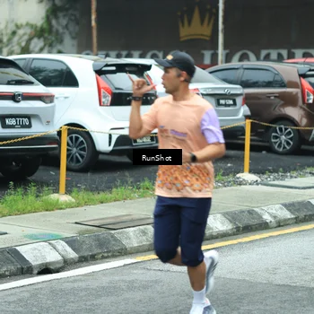 Runner Photo 8630086