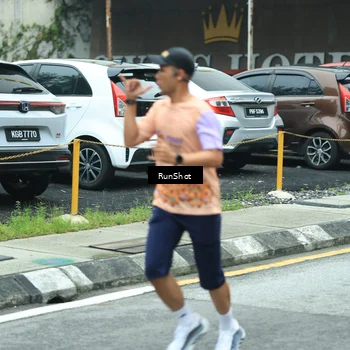 Runner Photo 8630087