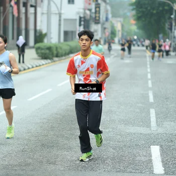 Runner Photo 8630108