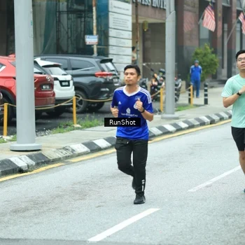 Runner Photo 8630115