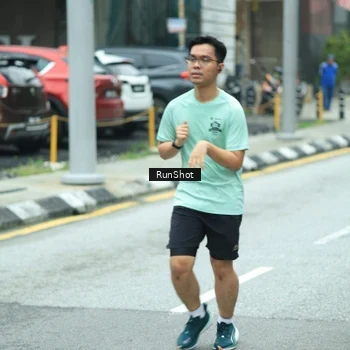 Runner Photo 8630122