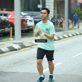 Runner Photo 8630123
