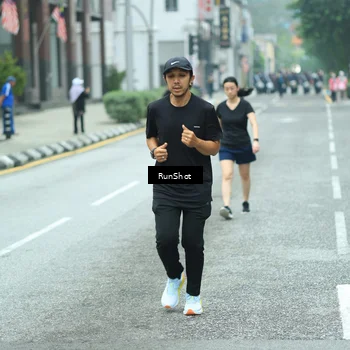 Runner Photo 8630137