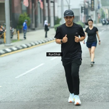 Runner Photo 8630139