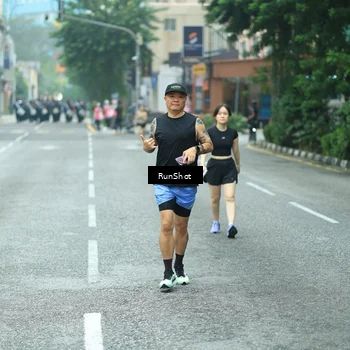 Runner Photo 8630142
