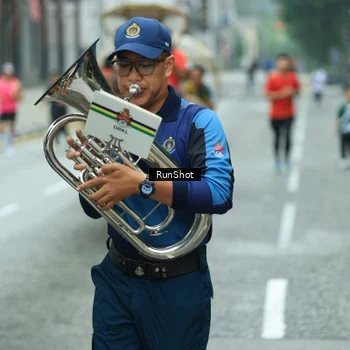 Runner Photo 8630296