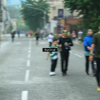 Runner Photo 8630323
