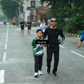 Runner Photo 8630343
