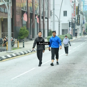 Runner Photo 8630365