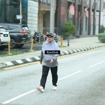 Runner Photo 8630381