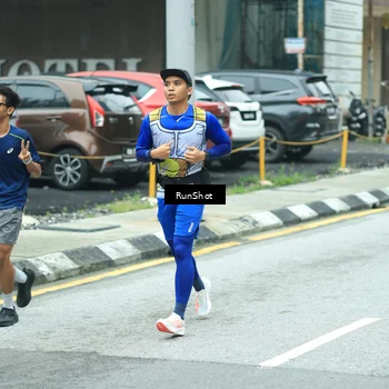 Runner Photo 8630391