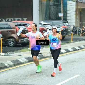 Runner Photo 8630394