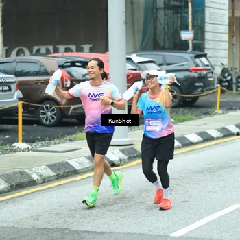 Runner Photo 8630397