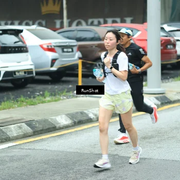 Runner Photo 8630416