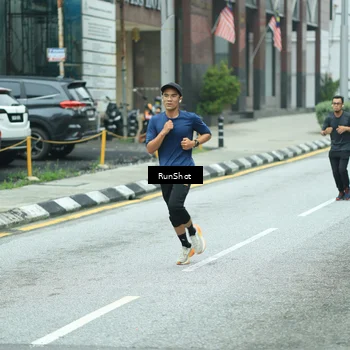 Runner Photo 8630427