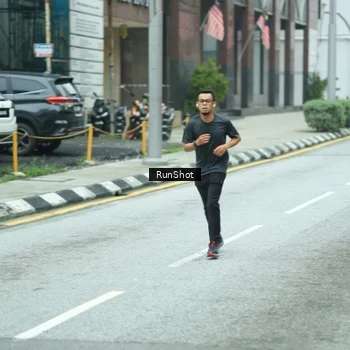 Runner Photo 8630430