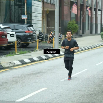 Runner Photo 8630433