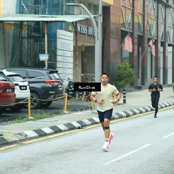 Runner Photo 8630437