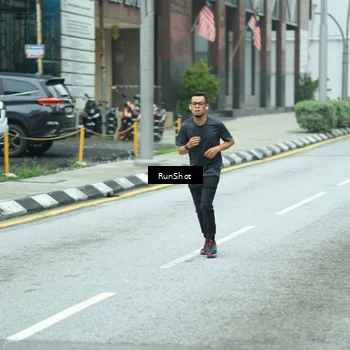 Runner Photo 8630442