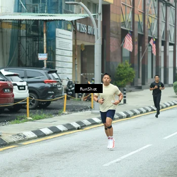 Runner Photo 8630444