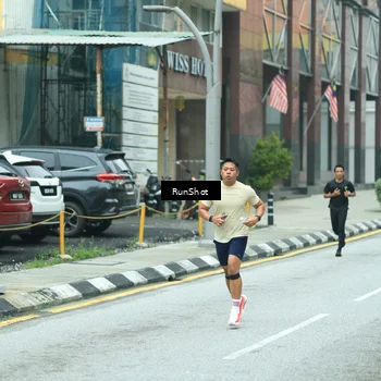 Runner Photo 8630445