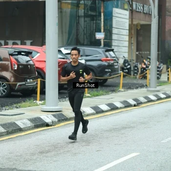 Runner Photo 8630451