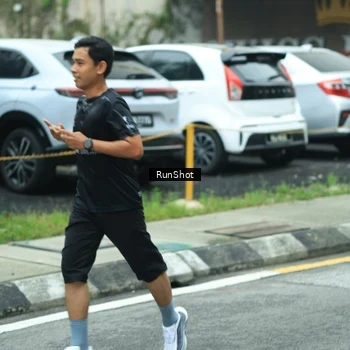 Runner Photo 8630465