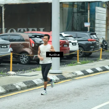 Runner Photo 8630476