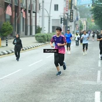 Runner Photo 8630509