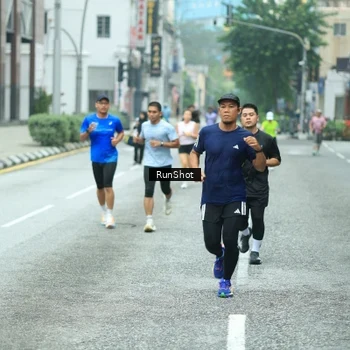 Runner Photo 8630517
